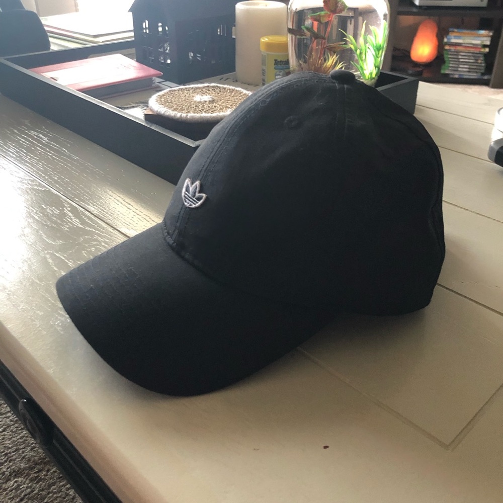 Hat - Picture 2 of 3